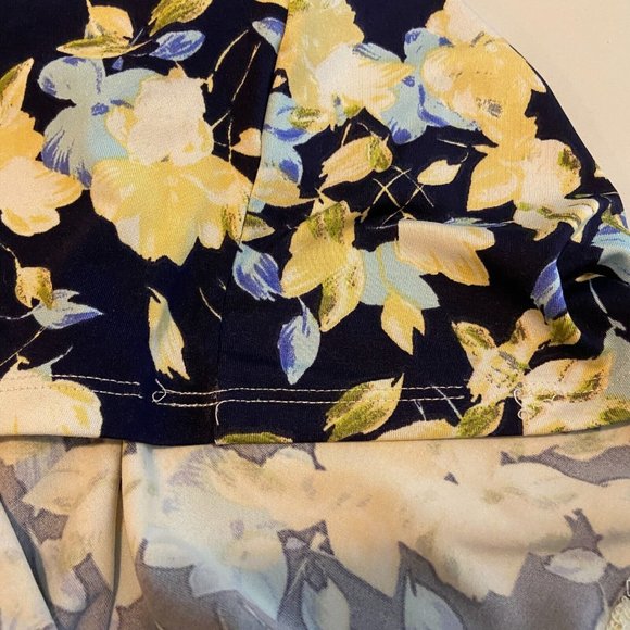 Zac & Rachel Women Plus 1X Floral Top Blue Yellow Short Sleeve Stretch Shirt - Picture 5 of 9